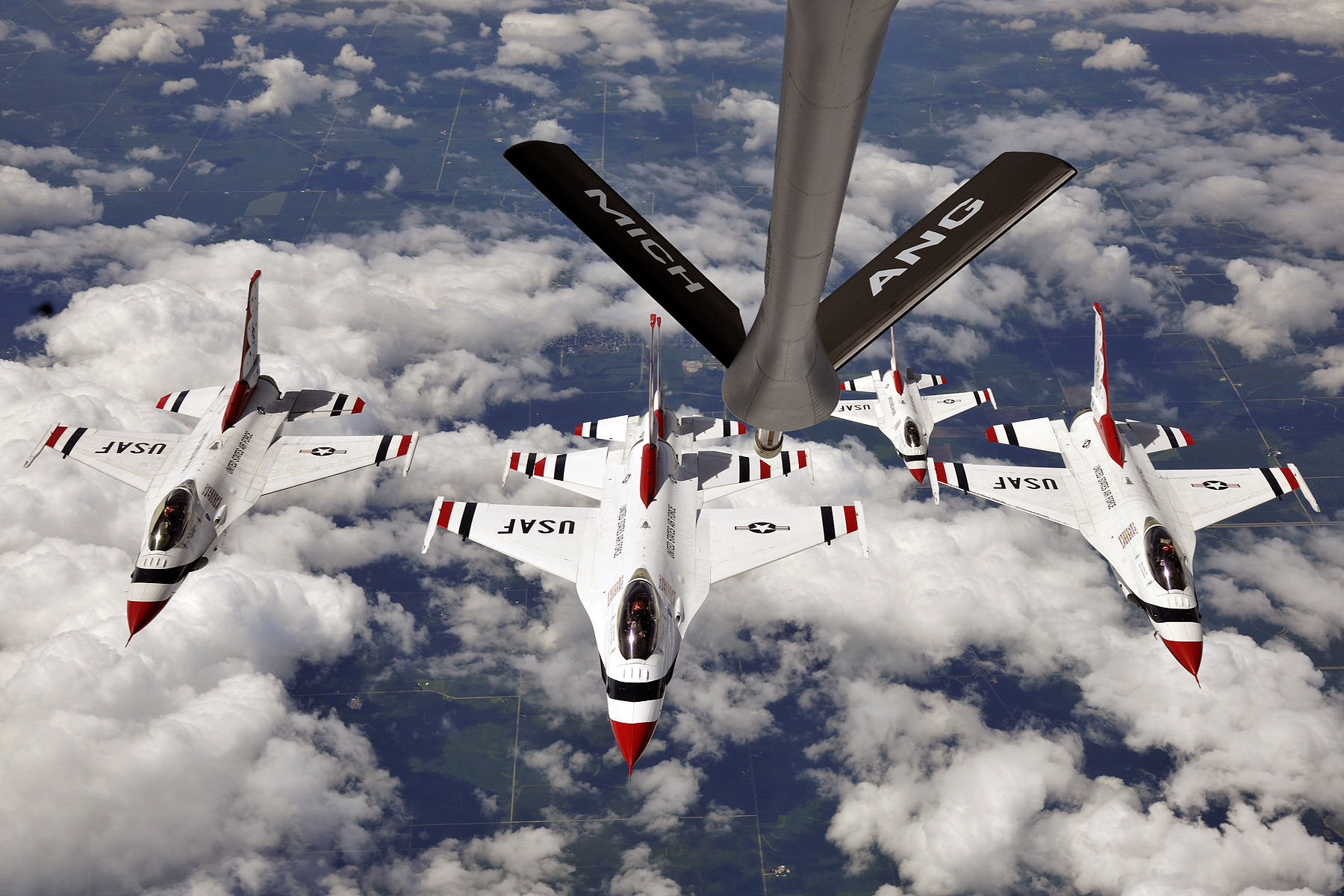 Thunderbirds Refuel
